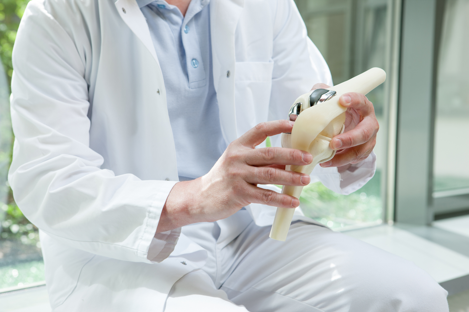 What are the alternatives to Knee Replacement Surgery?