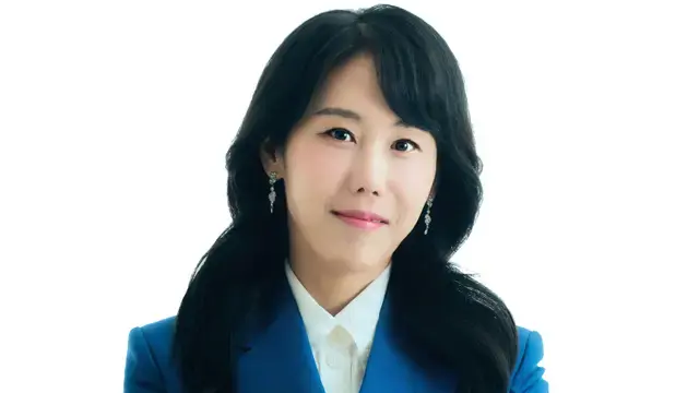 Dr. Seon Hwa Jeong, Clinical Background and Training