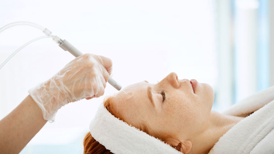 Cooling Aqua Facials
