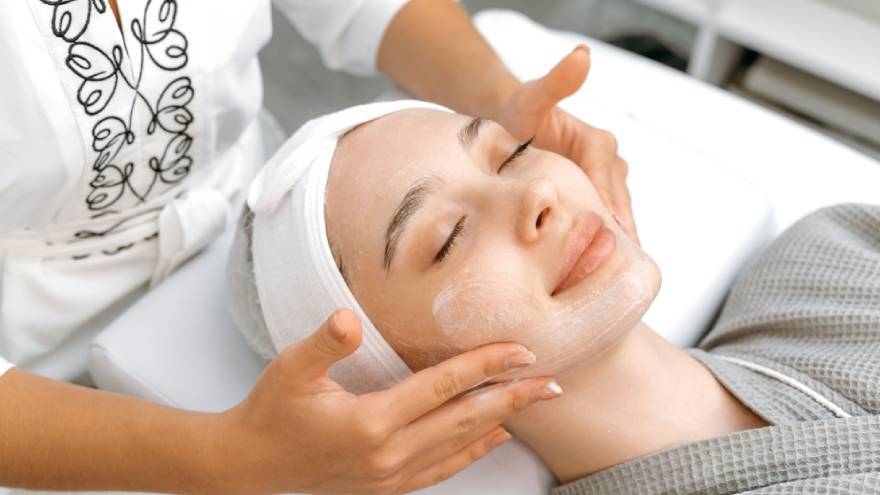 volume loss vs sagging vs skin quality