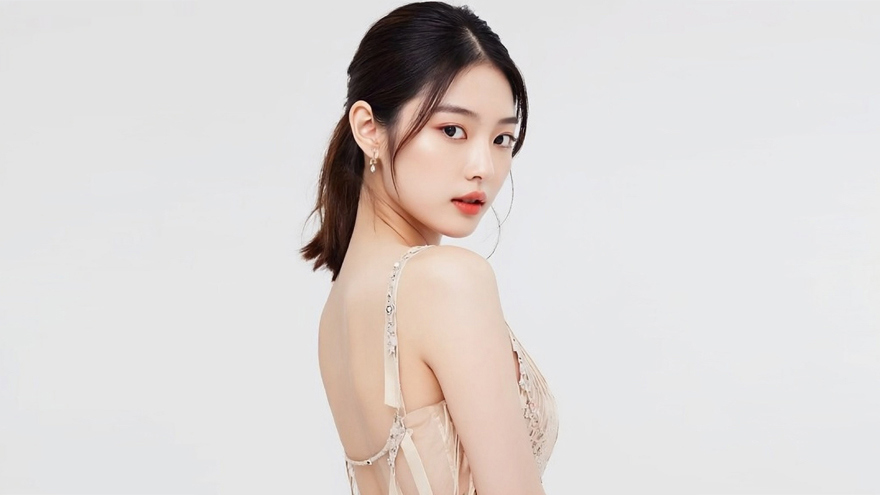 A woman with smooth, firm-looking skin posing against a white background, highlighting facial and upper-body areas commonly treated with VirtueRF for skin tightening, texture refinement, and collagen stimulation.