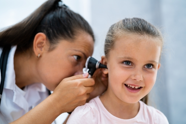 Nhiễm trùng tai giữa ở trẻ em