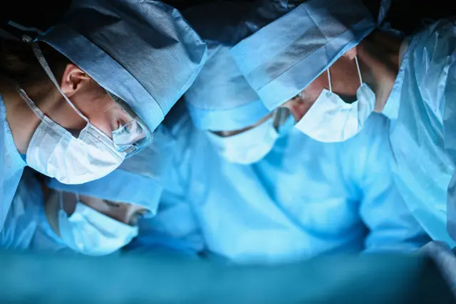 Cirugía de la glándula suprarrenal