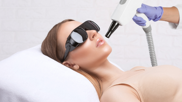 Inflammatory Acne Procedure.
